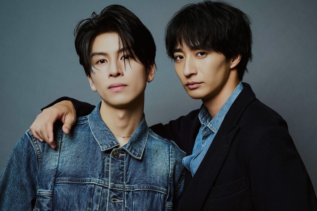 長谷川慎と古屋呂敏の2ショット写真